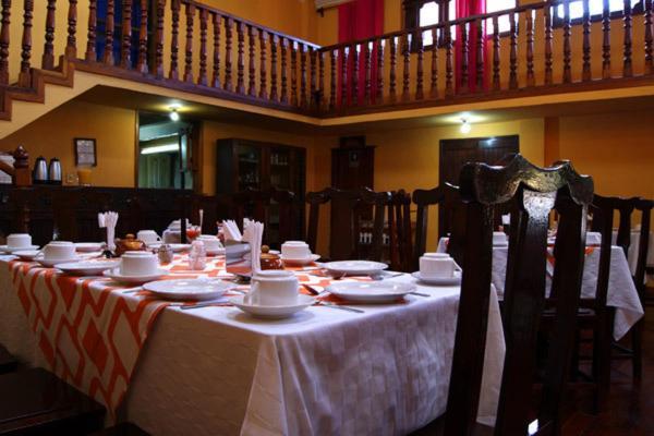 Hotel Plaza Santo Domingo San Cristóbal de Las Casas Esterno foto