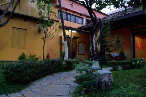 Hotel Plaza Santo Domingo San Cristóbal de Las Casas Esterno foto