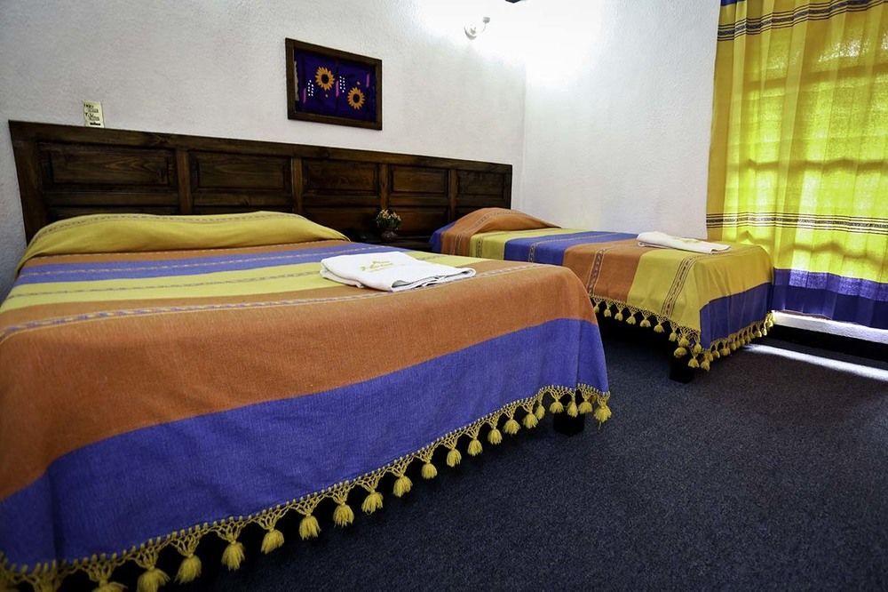 Hotel Plaza Santo Domingo San Cristóbal de Las Casas Esterno foto