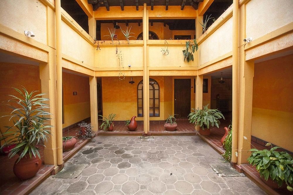 Hotel Plaza Santo Domingo San Cristóbal de Las Casas Esterno foto