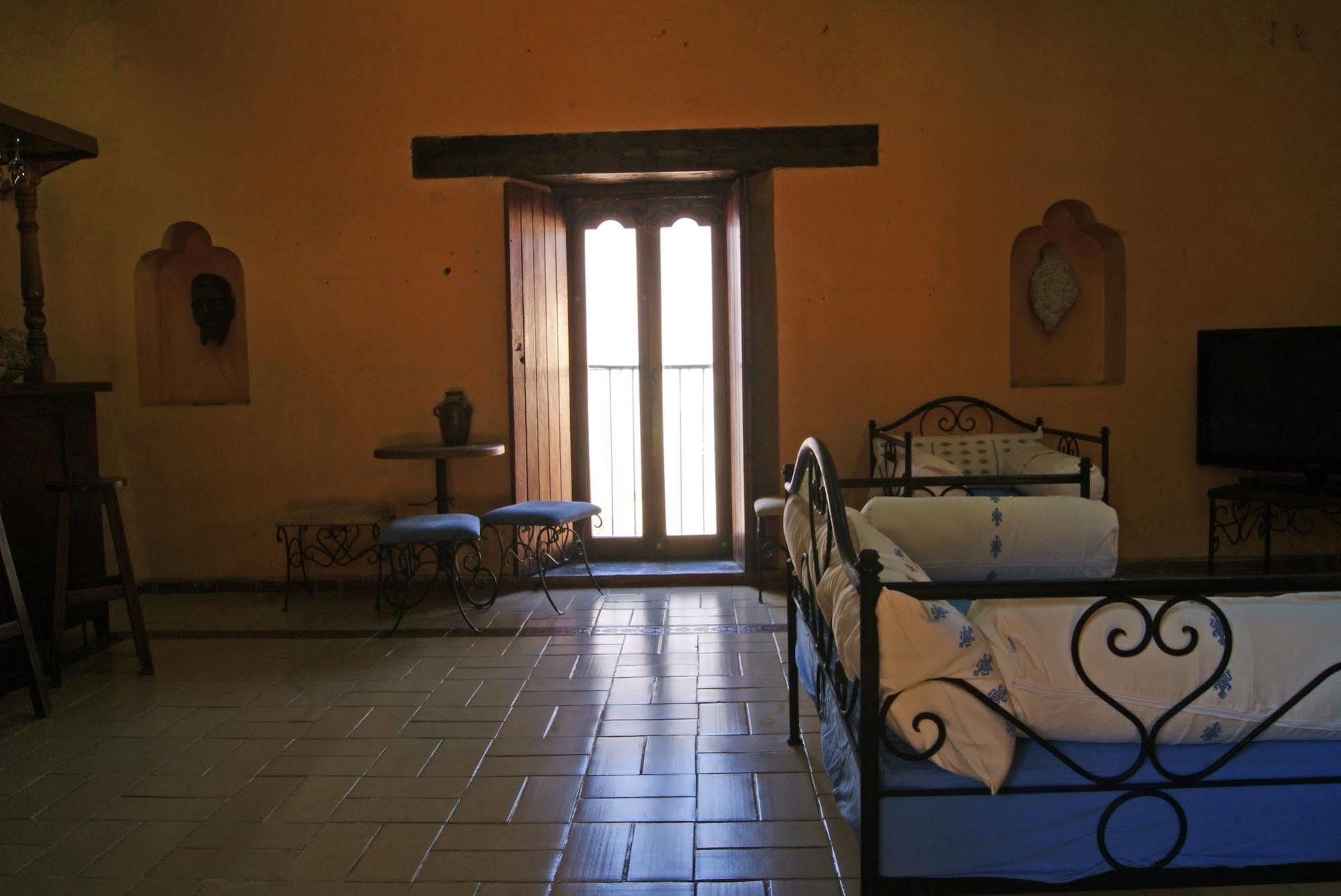 Hotel Plaza Santo Domingo San Cristóbal de Las Casas Esterno foto
